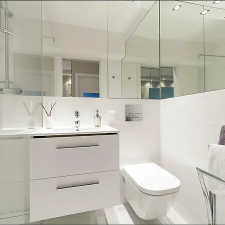 Chmielna Warsaw Cental Station P&O Serviced Apartments Zewnętrze zdjęcie