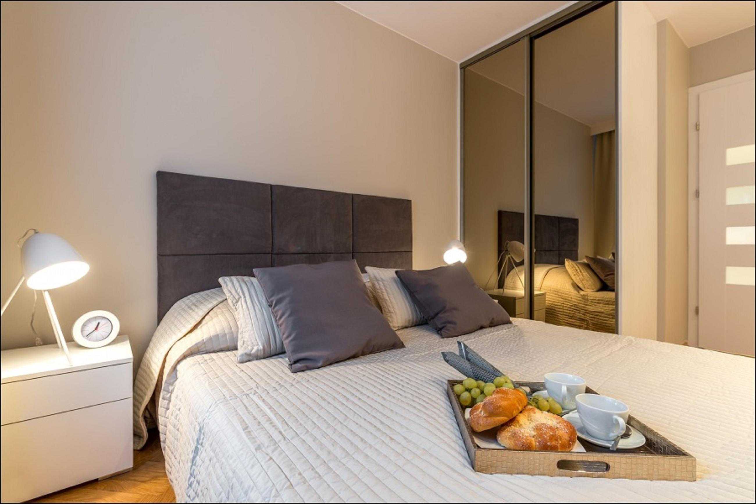 Chmielna Cental Station P&o Serviced Apartment *