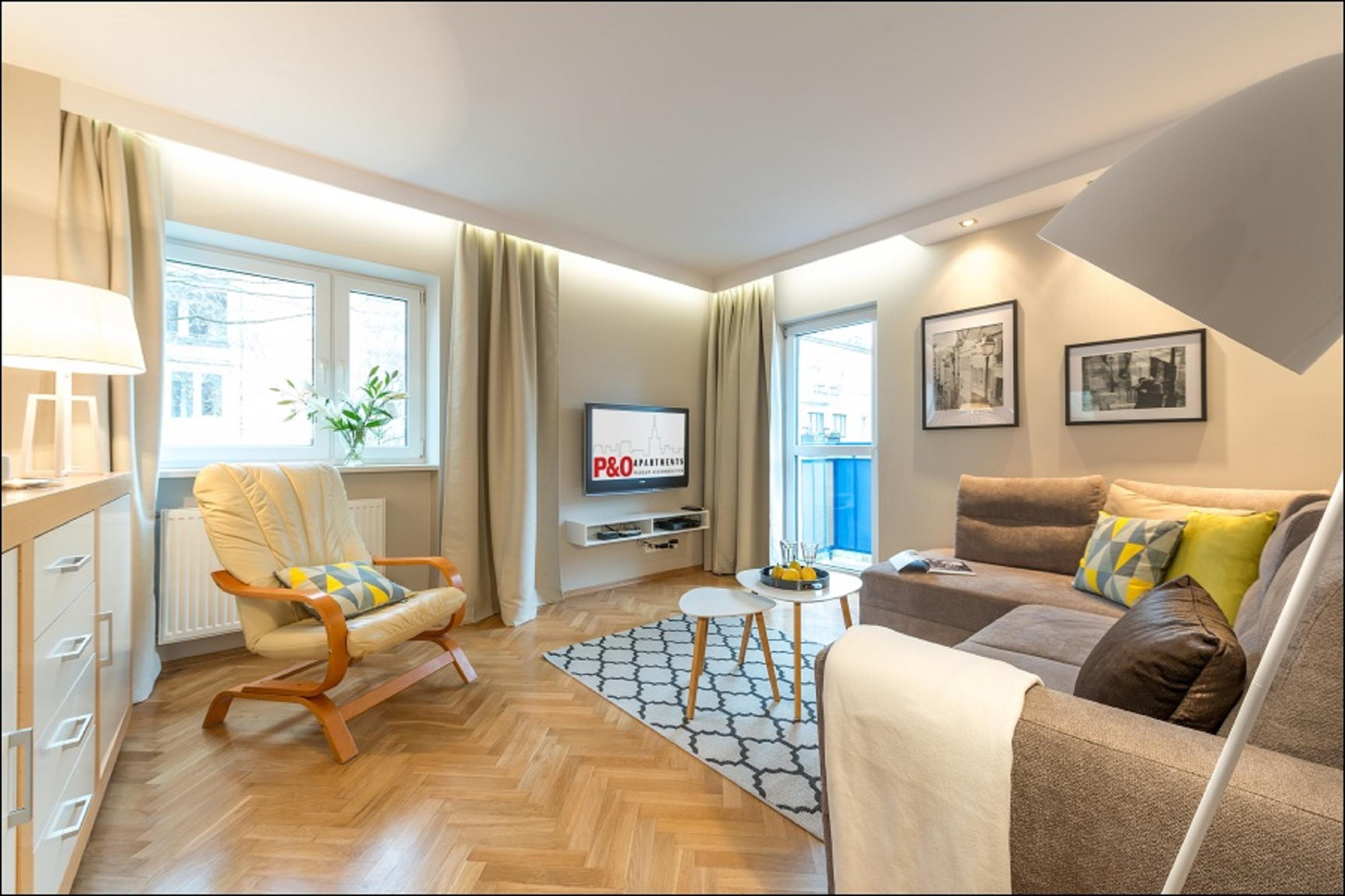 Chmielna Cental Station P&o Serviced